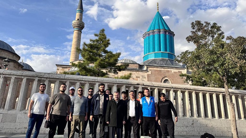 Gençler, Konya Kültür ve Medeniyet Gezisi'nde tarihle buluştu