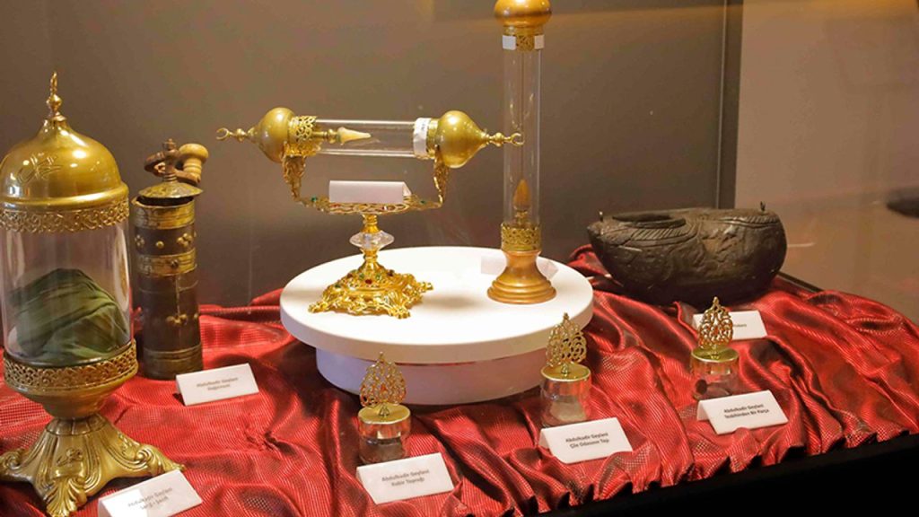 Denizli'de "Mukaddes Emanetler Sergisi" açıldı