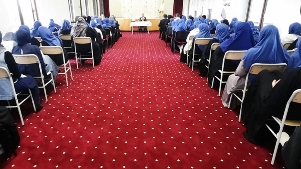 Düzce Konuralp Kız Hafızlık Kur’an Kursu mezunlarını verdi