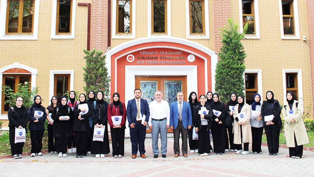 Haseki'de "Öncü Şahsiyetler Projesi" değerlendirildi