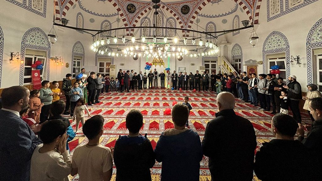Süleymanpaşa'da kardeş camiler buluştu