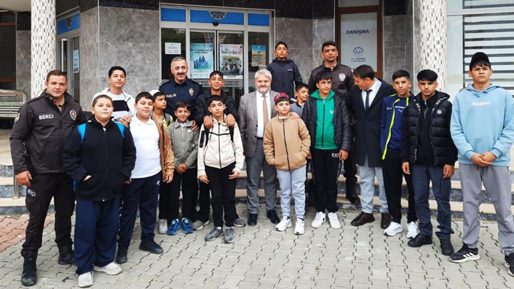 Tekirdağlı roman çocuklardan müftülüğe ziyaret