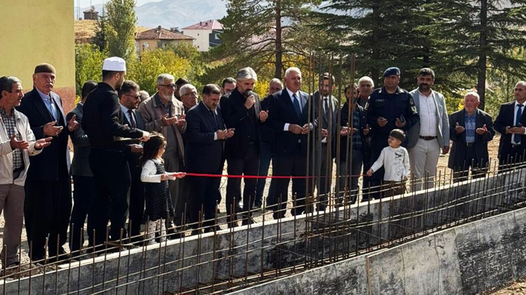 Sürgü Mahallesi Camii'nin temeli atıldı