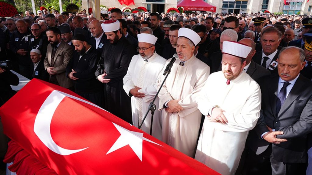 Hırvatistan'daki uçak kazasında şehit olan pilot Hasan Bahar ebediyete uğurlandı