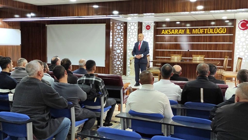 Aksaray'da hükümlülere manevi rehberlik programı
