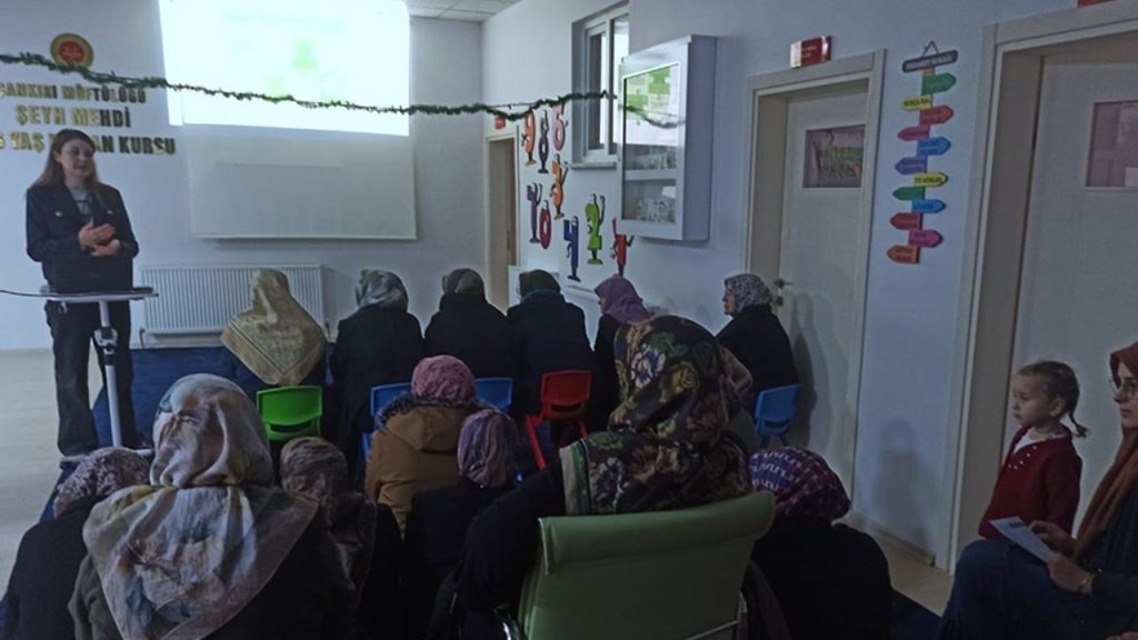 Çankırı'da bağımlılıkla mücadele seminerleri sürüyor