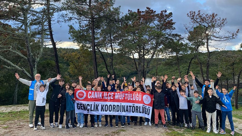 Canik Diyanet Gençlik gezide buluştu