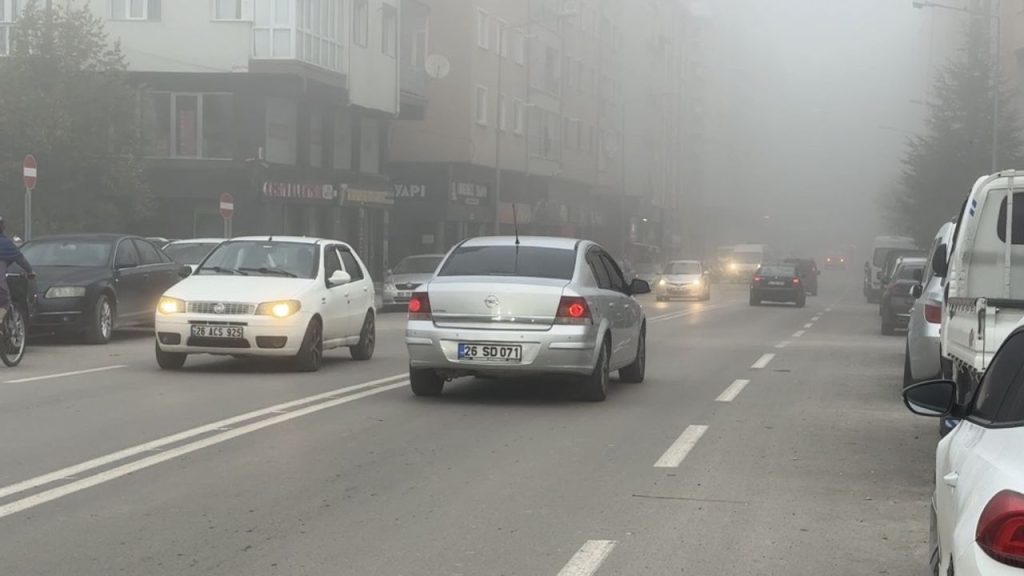 Eskişehir'de sis etkili oldu