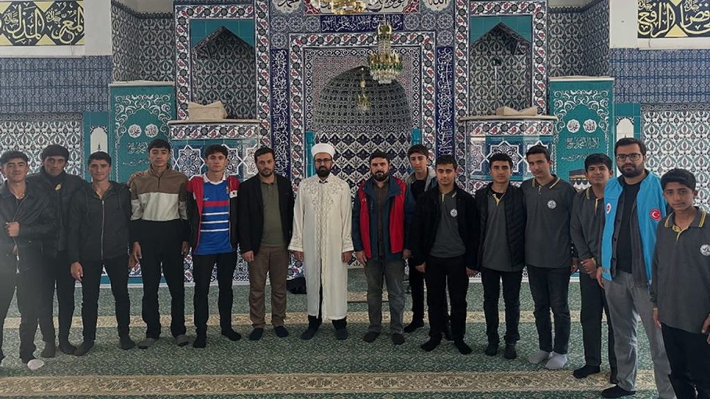 Gürpınar'da duyarlı gençler etkinlikte buluştu