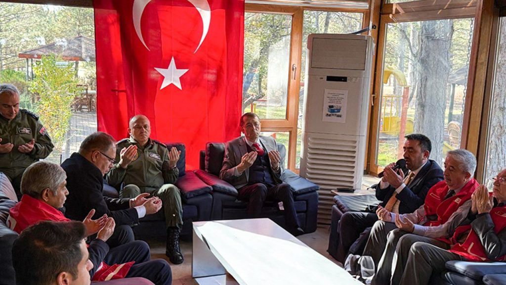 Müftülükten 12'nci Hava Ulaştırma Ana Üs Komutanlığı'na taziye ziyareti