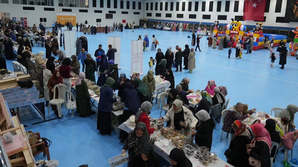 Samsunlular 'aile şenliği'nde hayırda yarıştı