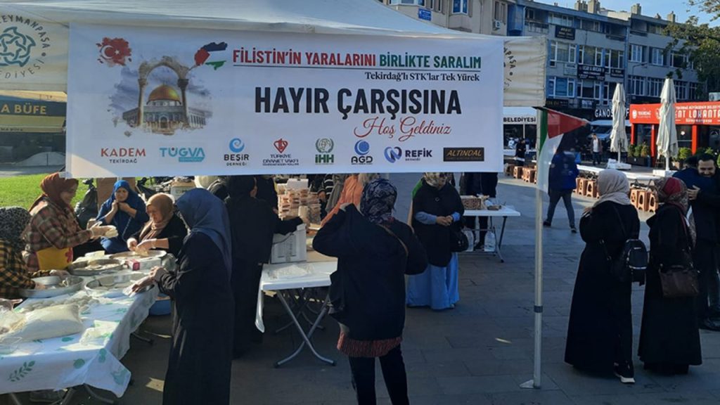 Tekirdağ'da Filistin'e destek çarşısı kuruldu