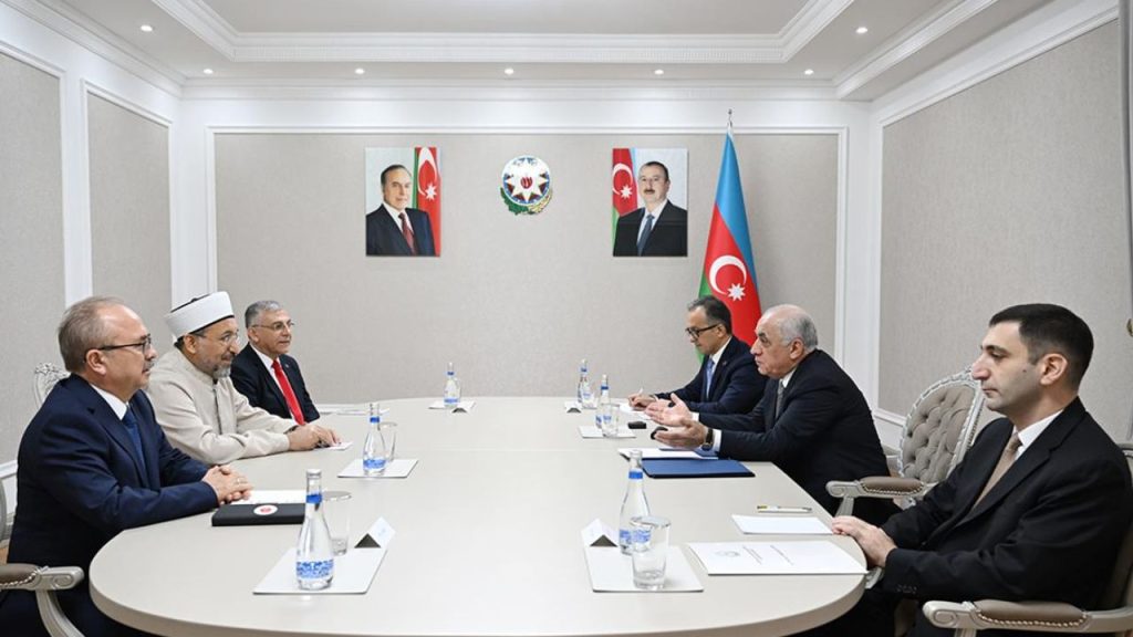 Başkan Arpaguş, Bakü’de resmi temaslarda bulundu