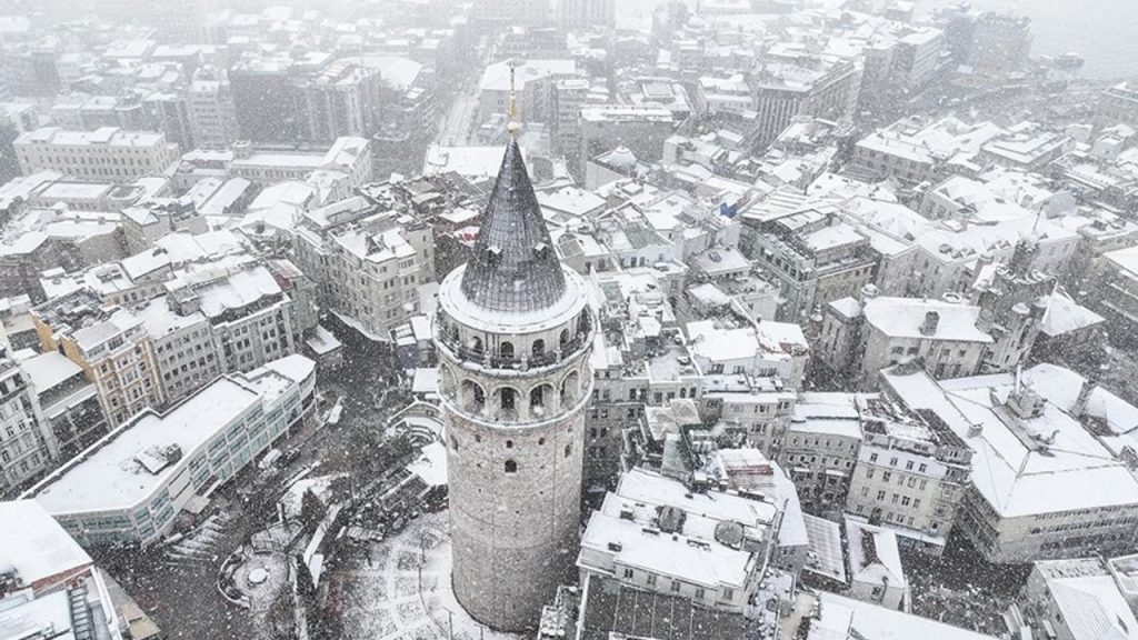 İstanbul'a kar geliyor