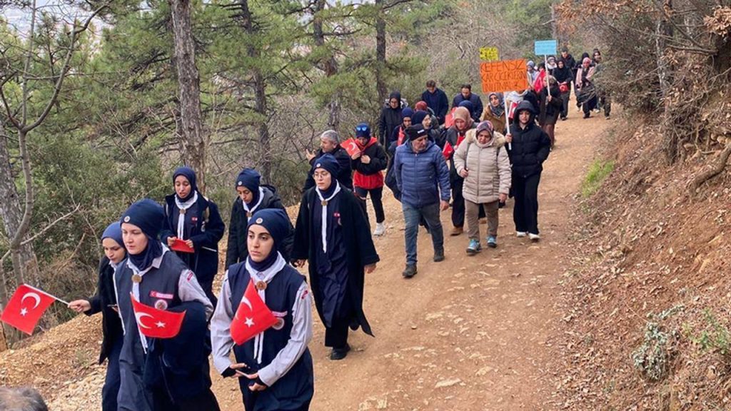 Diyanet izcileri, Sarıkamış şehitleri anısına yürüdü