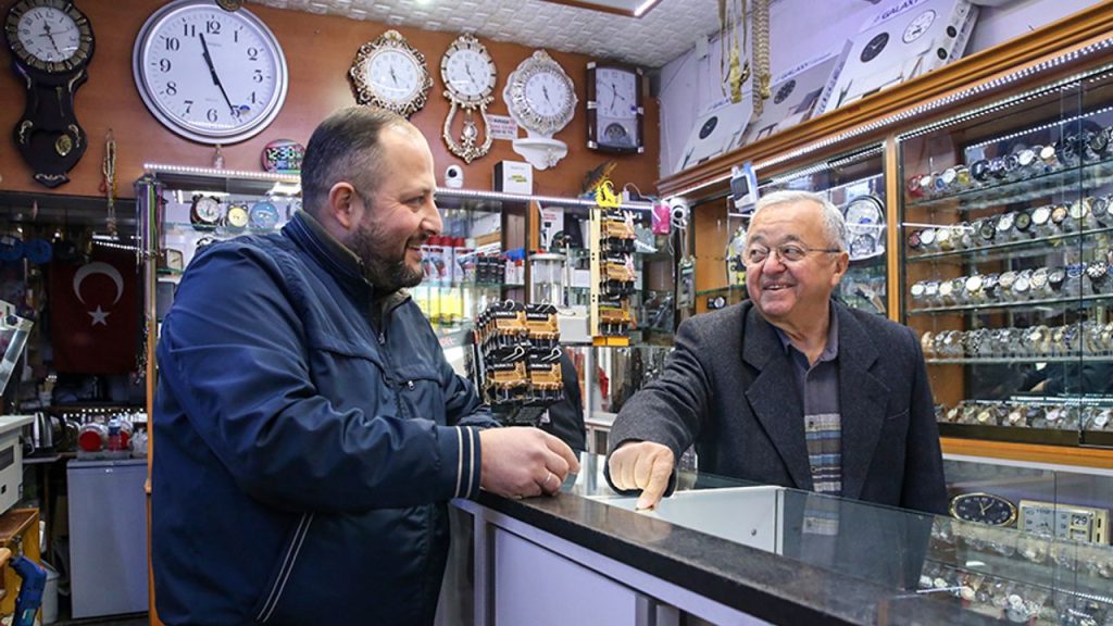 Kastamonu'da esnaf "siftah parası" geleneğini sürdürüyor