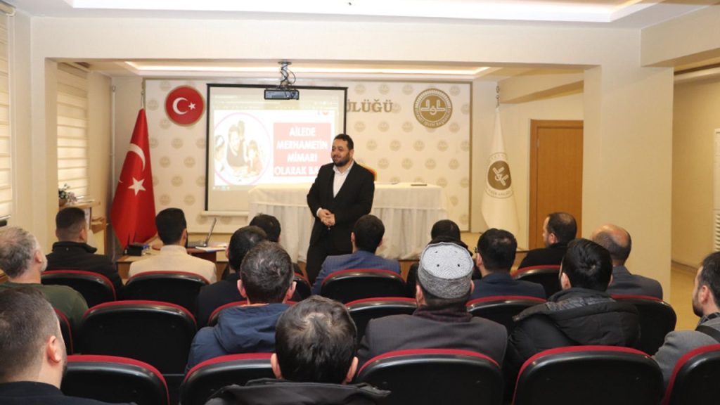 Sivas Müftülüğü personeli "Baba Okulu"nda