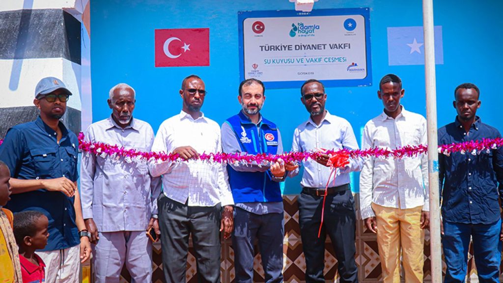 TDV, Somali'de inşa edilen su kuyusu ve vakıf çeşmelerini hizmete açtı