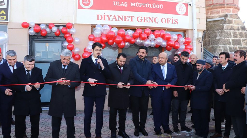 Ulaş'ta Diyanet Genç Ofis Dualarla hizmete açıldı