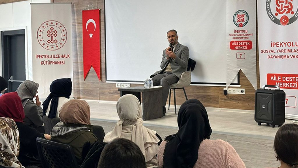 Dr. Şık: Aile kurumunun önemine dikkat çekti