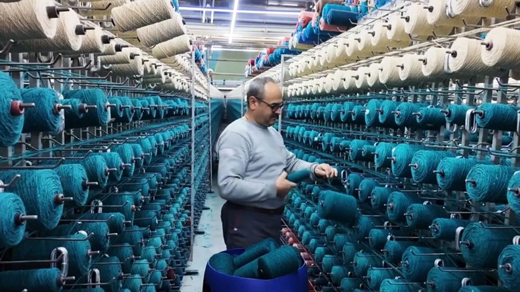 Tokyo Camii'nin yeni halıları Türkiye'de dokundu