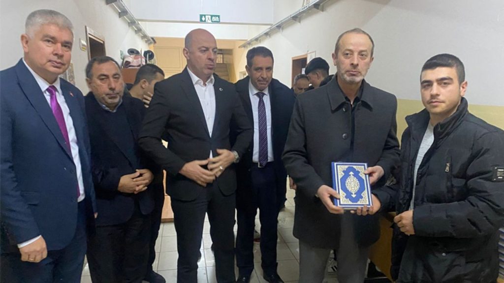 Espiye’de öğrencilere Kur’an-ı Kerim hediye edildi