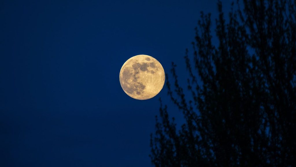 Eyyam-ı biyd nedir, bu günler ayın hangi günleridir, ne zaman oruç tutulur ve önemi nedir?
