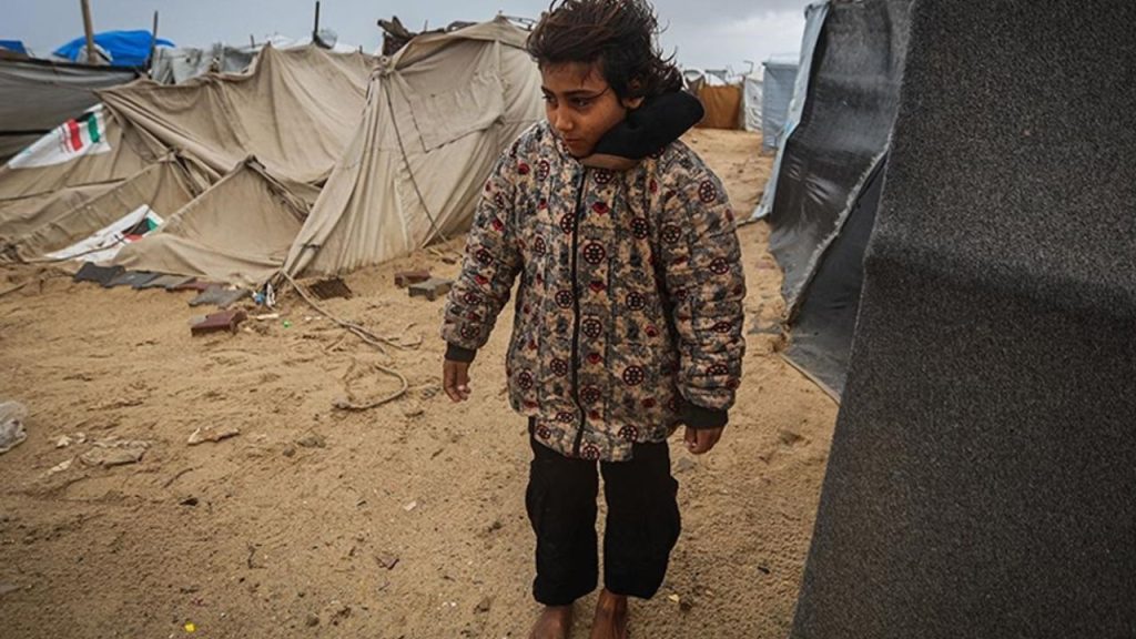 Gazze Şeridi'nde 24 Filistinli soğuktan öldü