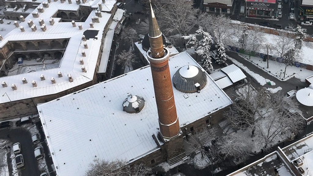 9 asırlık medrese gün yüzüne çıkarılacak