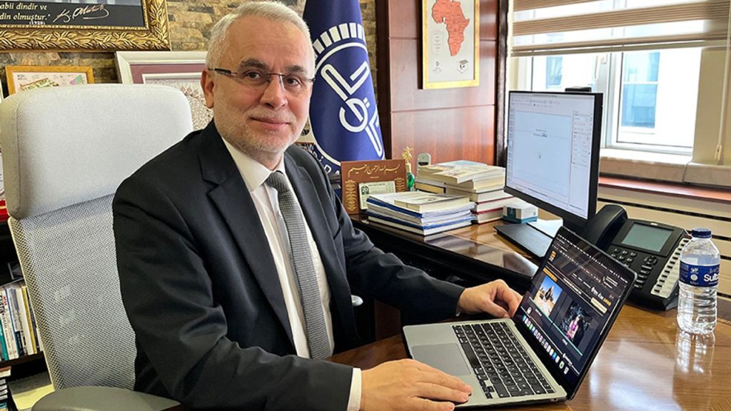 Çanakkale İl Müftüsü Bilgiç, AA'nın "Yılın Kareleri" oylamasına katıldı