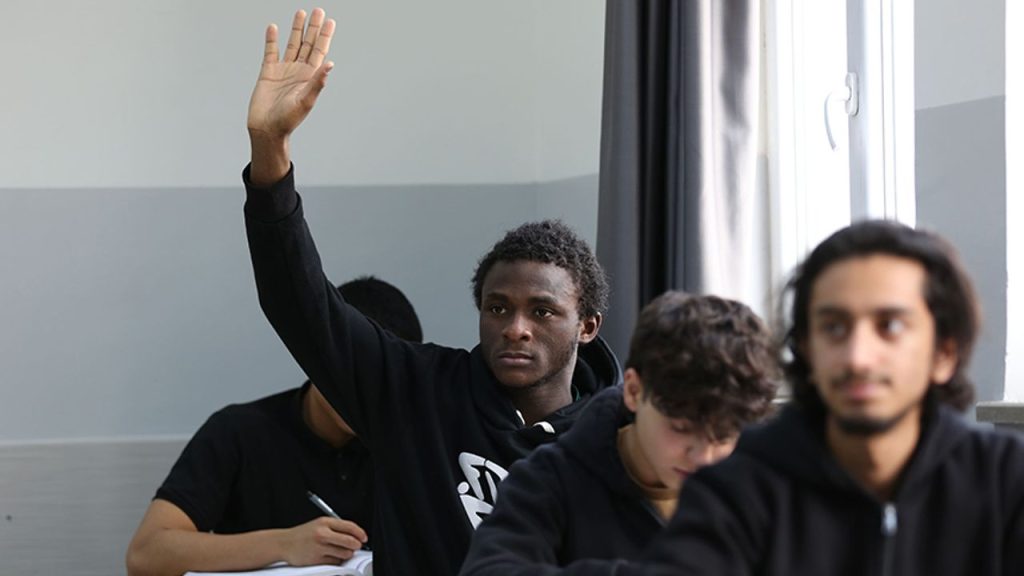 TDV'nin uluslararası burs programları başvuruları başladı