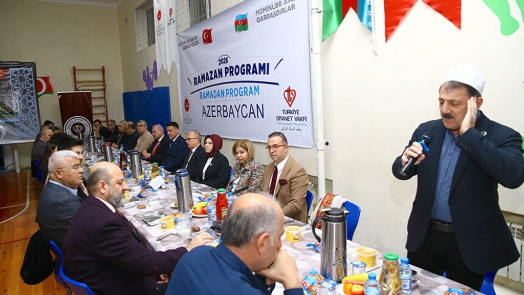 TDV Bakü Türk Lisesi'nde iftar programı düzenlendi
