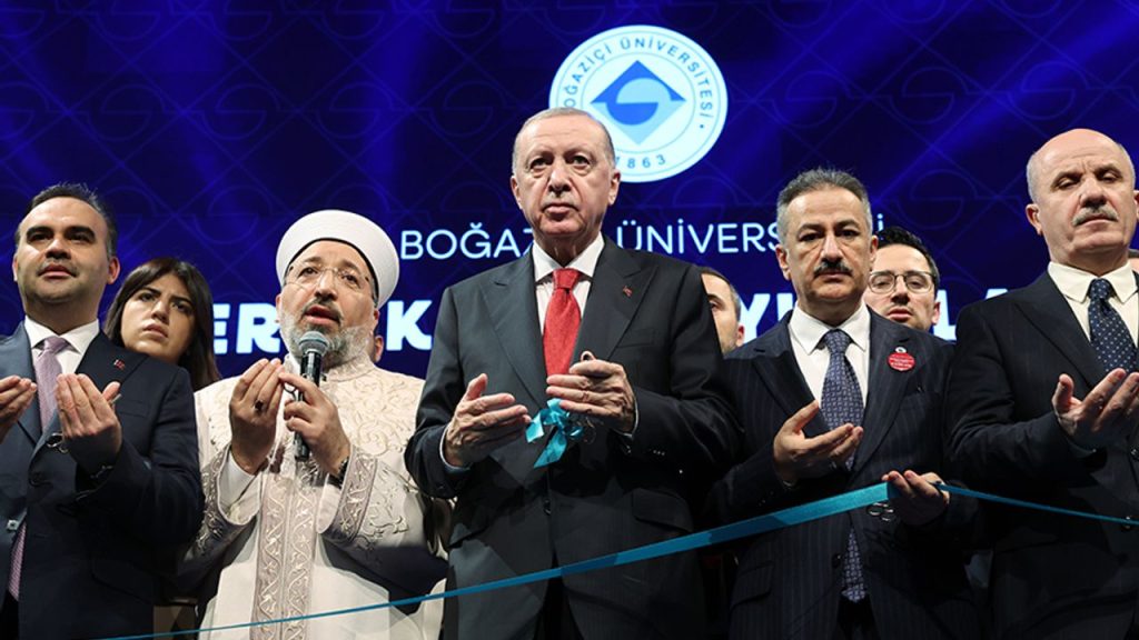 Dualarla gençlerin hizmetine sunuldu