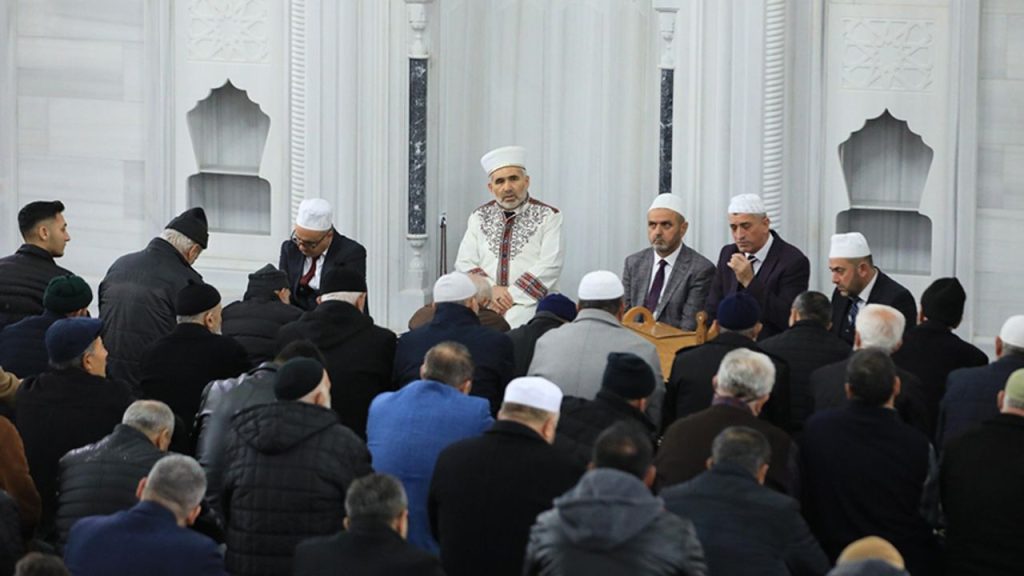 Deprem şehitleri için mevlit okutuldu