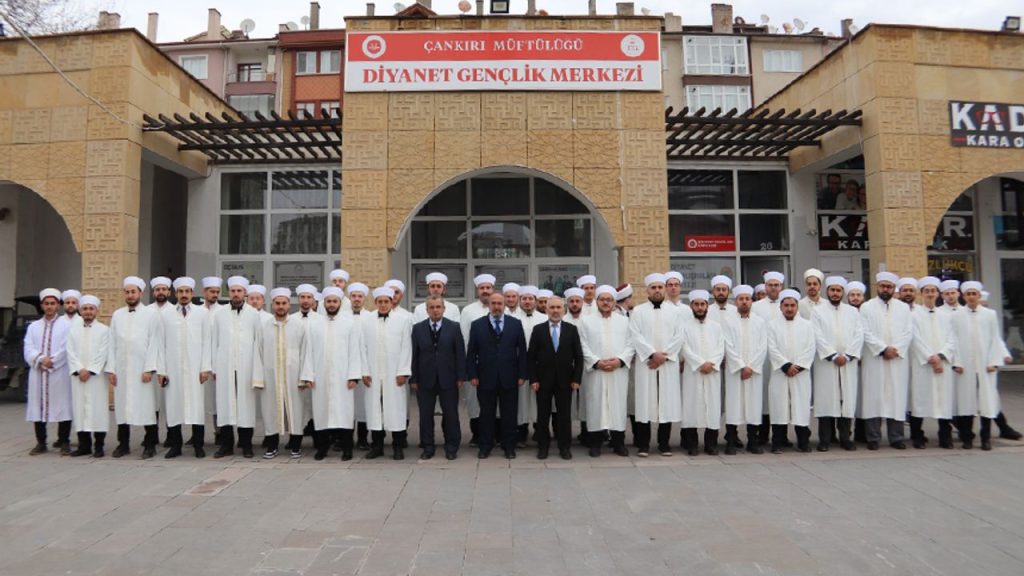 Çankırı'da aday din görevlileri göreve başladı