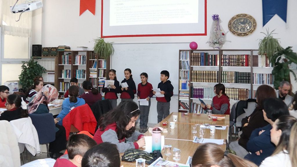 Çankırı'da "Kitap Kurtları Tahlilde" projesi sürüyor