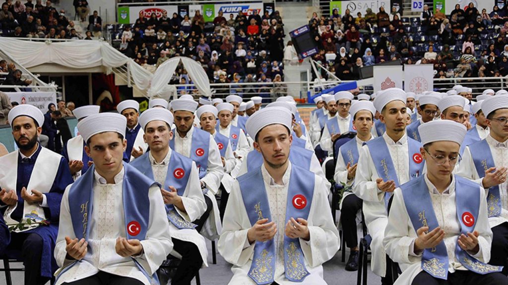 Denizli'de 168 Hafız icazet aldı