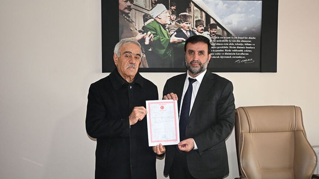 Evini TDV'ye bağışladı