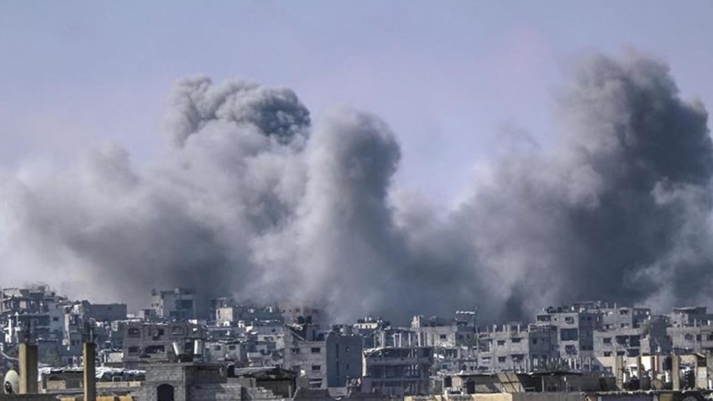 Gazze'de 4'ü çocuk 20 Filistinli öldürüldü