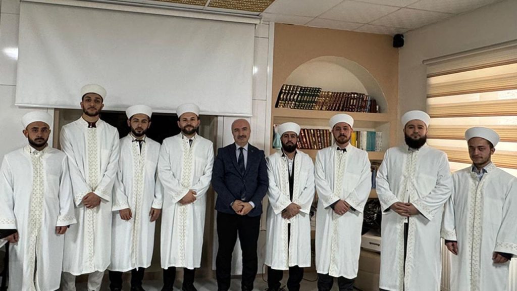 Gediz'de aday din görevlileri göreve başladı