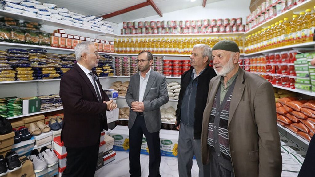 Selim Sultan Tekke Camii'nde "Hayır Çarşısı" açıldı