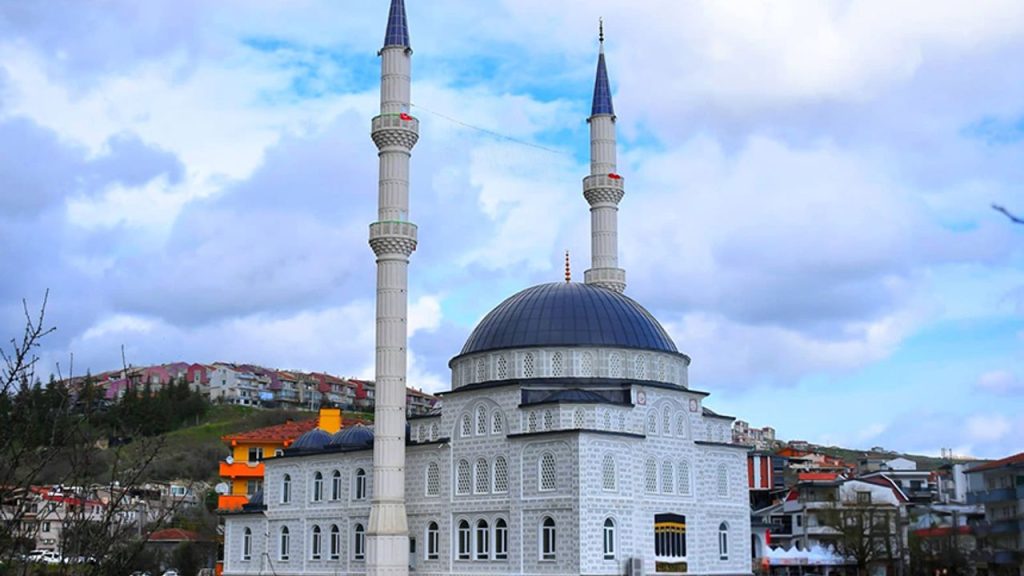 Kuvay-i Milliye Camii açıldı