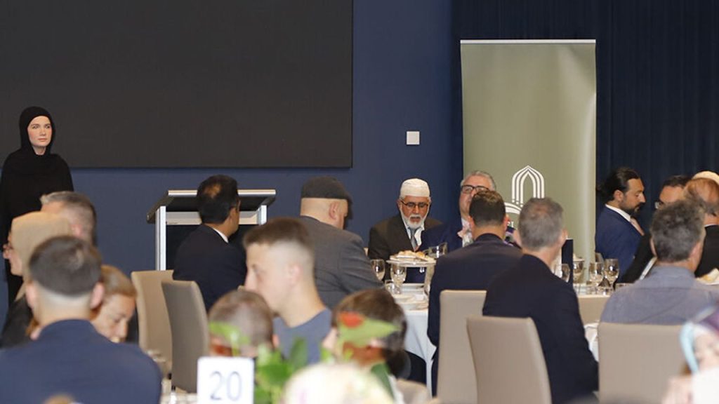 Melbourne'da Birlik ve Dayanışma iftarı