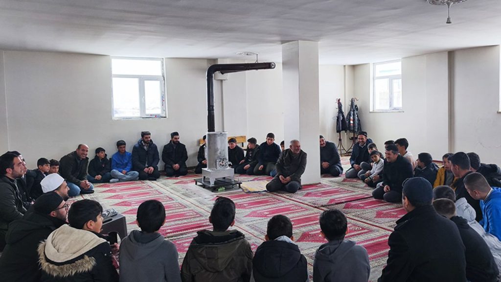 Özalp’ta "Gençliğe Değer Köy Gençlik Buluşmaları" sürüyor