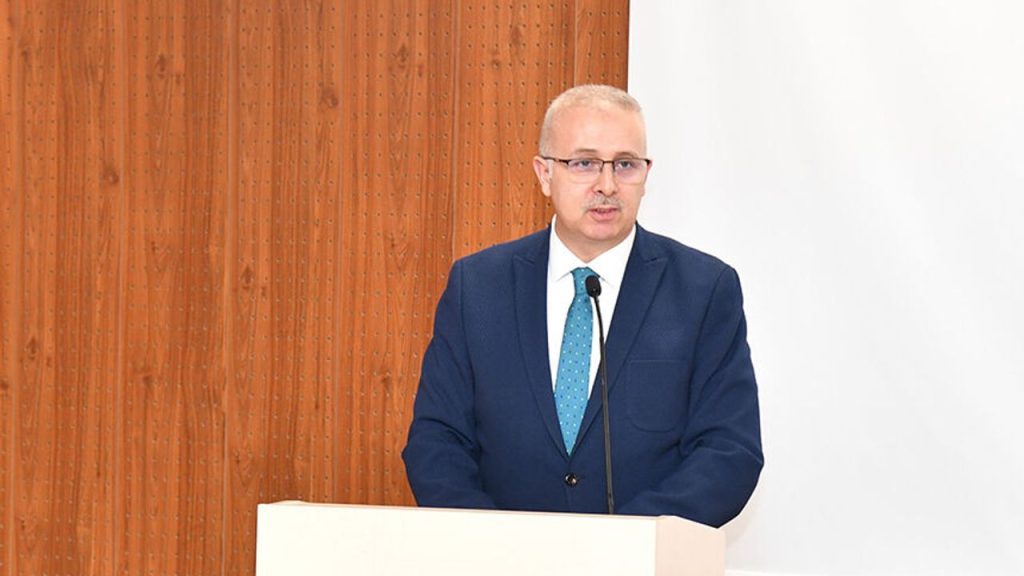 Osmaniye'de "Modern Çağda Müslüman Genç Olmak" konferansı düzenlendi