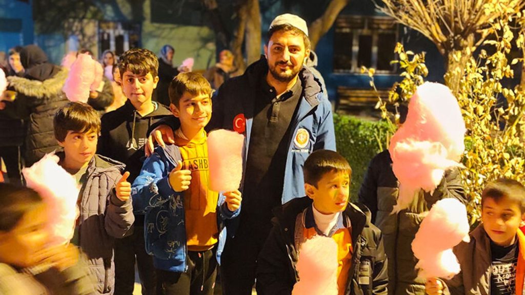 Tuşba'da "Pamuk Ellere Pamuk Şeker" etkinliği