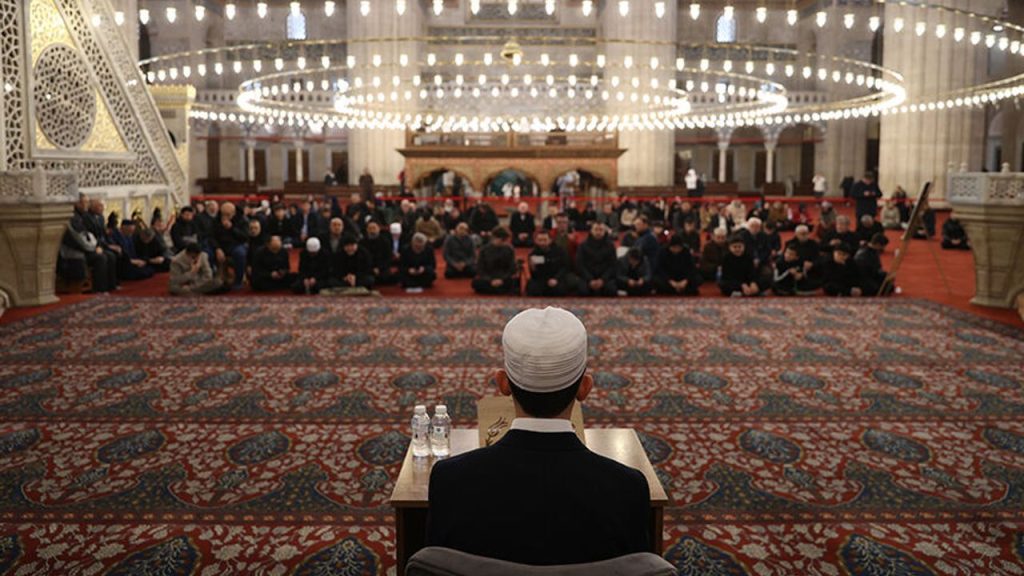 Selimiye Camii genç hafızların yarışmasına ev sahipliği yaptı